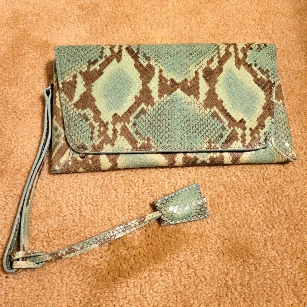 Donald J Pliner ( Snake Clutch ) GUC